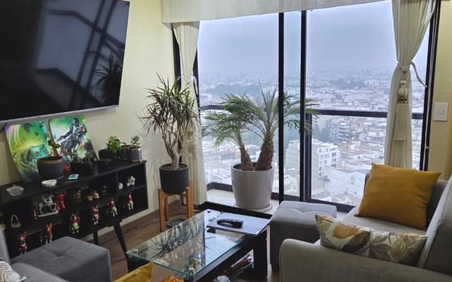 Robert's listing on misterb&b - SALA AMOBLADA CON TELEVISOR, BAR Y UN BALCON CON UNA VISTA HERMOSA
