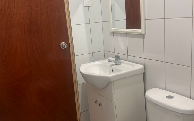 Room located 06 blocks from the main square of the city.