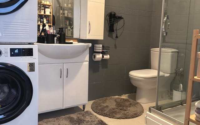 Bonito, óptima localização e bom quarto no centro da cidade