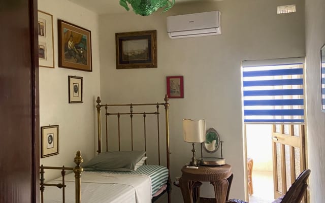 Casa tradicional maltesa con jardín cerca de La Valeta, autobús y...