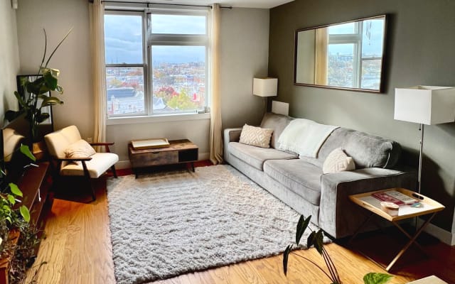 Splendidamente arredato, 1 camera da letto/1 bagno privato in un...