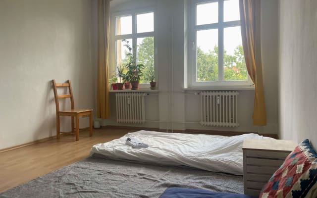 Dachgeschosswohnung, zentral in Kreuzberg (Grimmstr.)