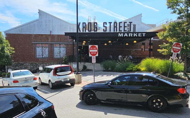 Damonds Inserat auf misterb&b - Krog Street Market just steps away