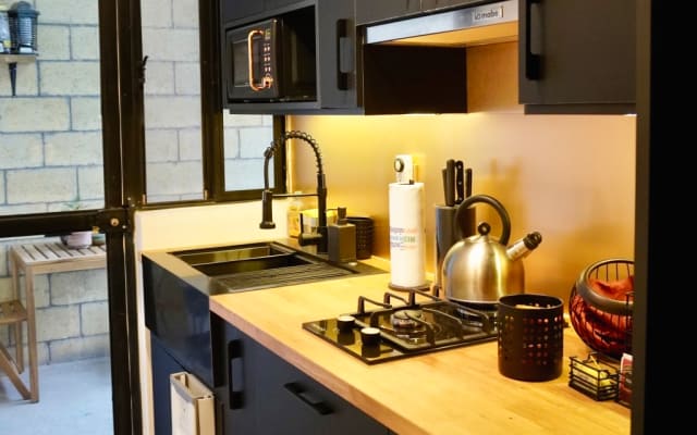 Appartamento con home office, patio e parcheggio SLP