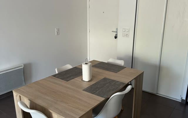 Appartamento con balcone da condividere
