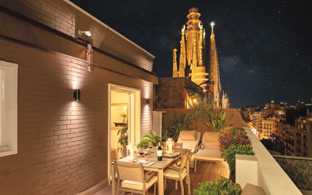 Penthouse de luxe avec terrasse et vue sur la Sagrada Familia