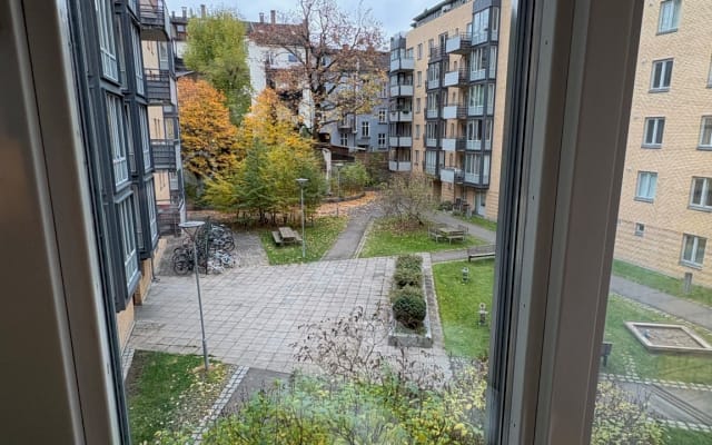 Carl's listing on misterb&b - View from bedroom window