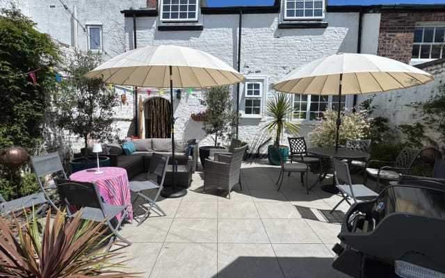 Storico cottage sulla spiaggia a breve distanza dal centro di Liverpool.
 - Foto 16