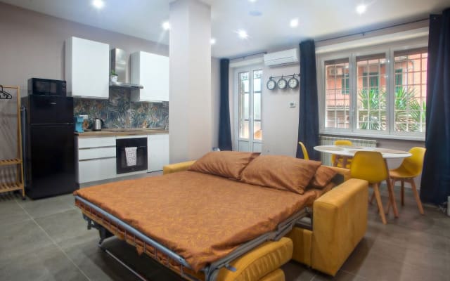 Apartment in Rome near metro Colli Albani with parking space