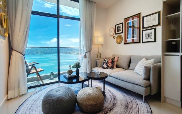 Loge Céleste | 9m Panoramic Oceanview for 2
