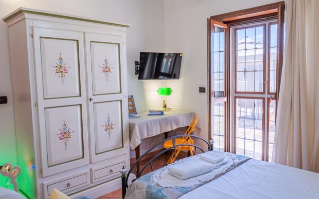 Schönes Penthouse, Panoramaterrasse, halb-zentriert, Dienstleistungen, 