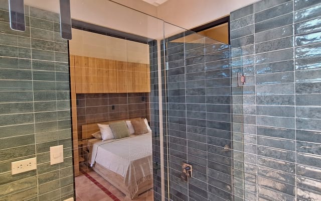 L'annuncio di Colin su misterb&b - Private bathroom with hot water