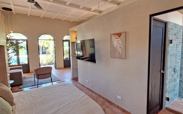 L'annuncio di Colin su misterb&b - Comfortable room with queen-size bed