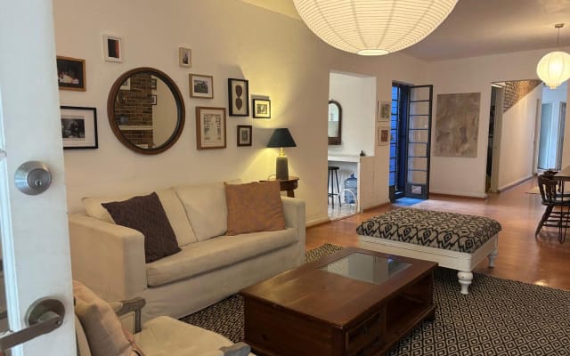 Javiers Inserat auf misterb&b - Living Room