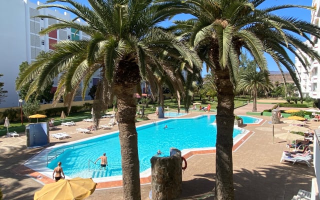 Frederic's listing on misterb&b - Complex Swimming Pool