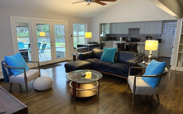 Modesto House