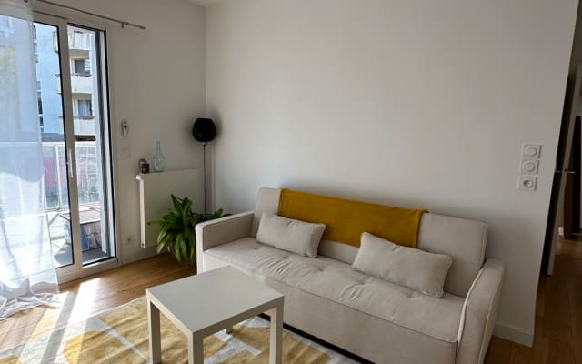 Habitación en un piso a 5 minutos de la estación de Rennes.