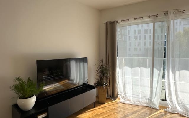 Habitación en un piso a 5 minutos de la estación de Rennes.