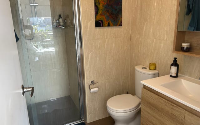 Appartamento accogliente con balcone privato vicino alla stazione...