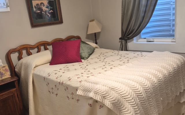 Cozy, private basement apartment