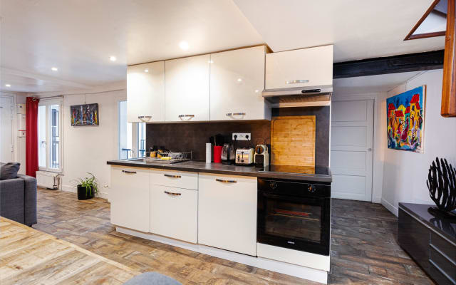 Duplex 70m2 ĂŒber den DĂ€chern von Paris