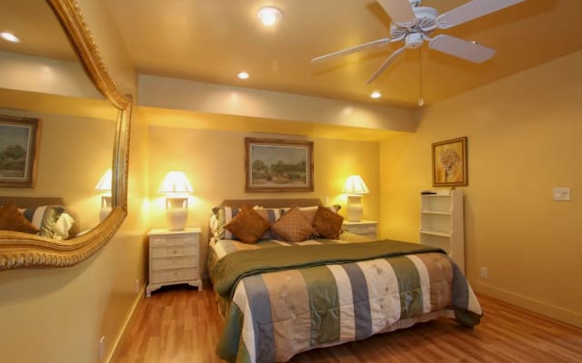 Alexander Valley Lodge mit Pool, Whirlpool, Tiki Bar, Wasserfall auf...