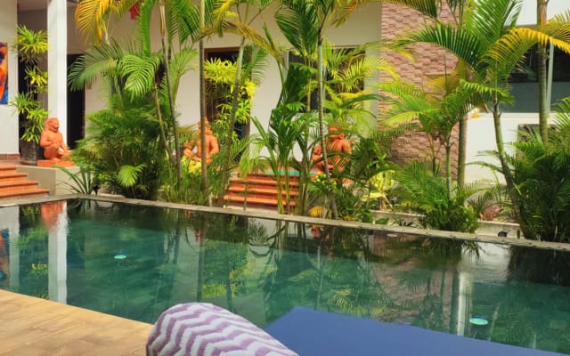 Gentleman's Hotel & Woman's Friendly - Fontaine de Tara - 112