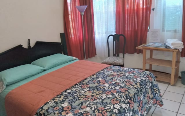 We have 2 rooms to rent, each one is rented separately, 1 has  balcony