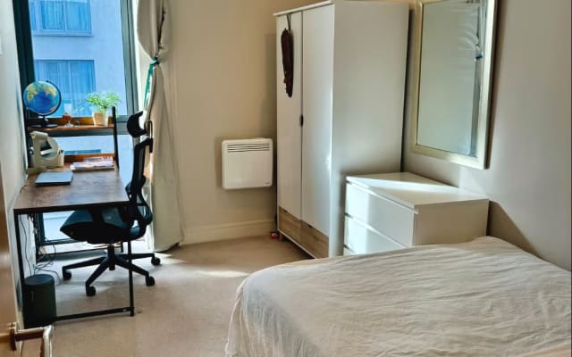 Private Room 15min walk London Bridge - 10min Borough Zone 1 - copy 01