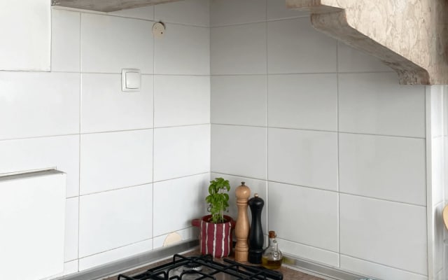 Stylish and Spacious Apartment with Communal Rooftop in Central Lisbon - Picture 13