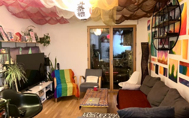 Private room in a warm, new 19th-century apartment