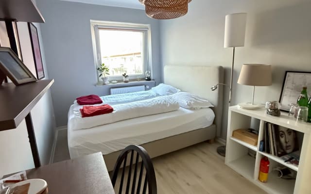 Chambre privée centrale entre le parc et le quartier animé