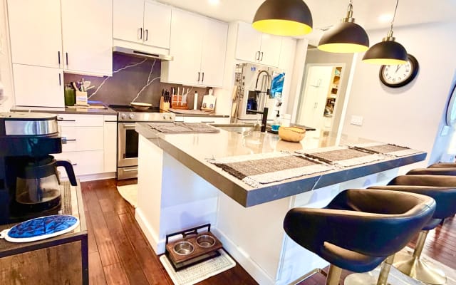 Chateau Chenzo - Private 2BR1BA suite, great host, near Universal.