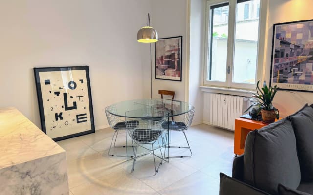 The Urban Oasis: Designer Flat & Private Garden