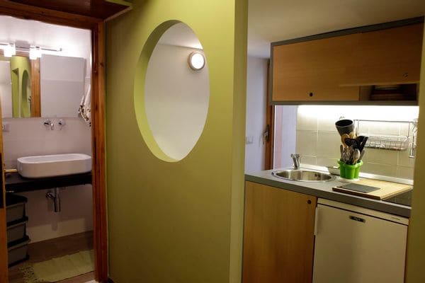 Anúncio de Daniela em misterb&b - Kitchen and bathroom