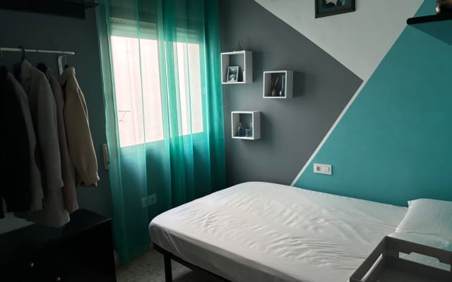 Private room in the city center