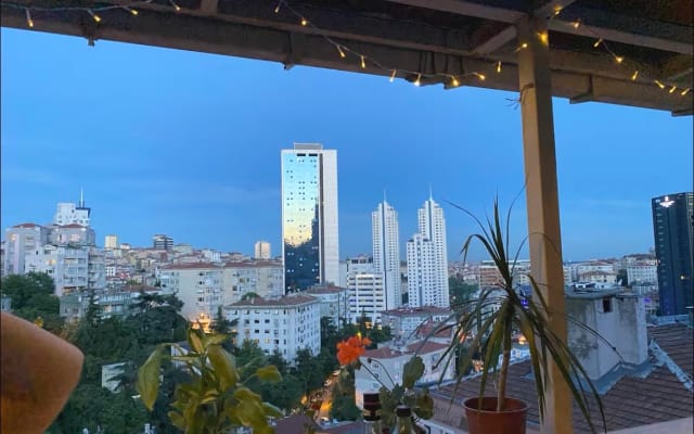 podrá disfrutar de su café con una vista perfecta de la ciudad