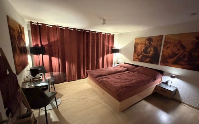 L'annuncio di Reto su misterb&b - Premium Balkon-Zimmer «Vir Collis»
