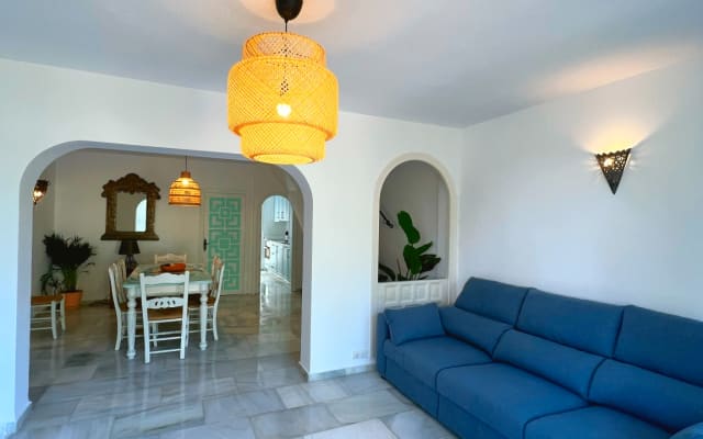 Patio Alcornocal by Residea