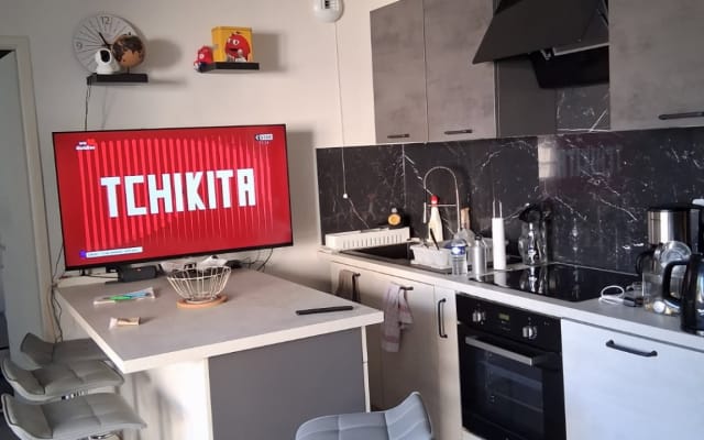 Secure 40 m2 apartment with indoor parking space.