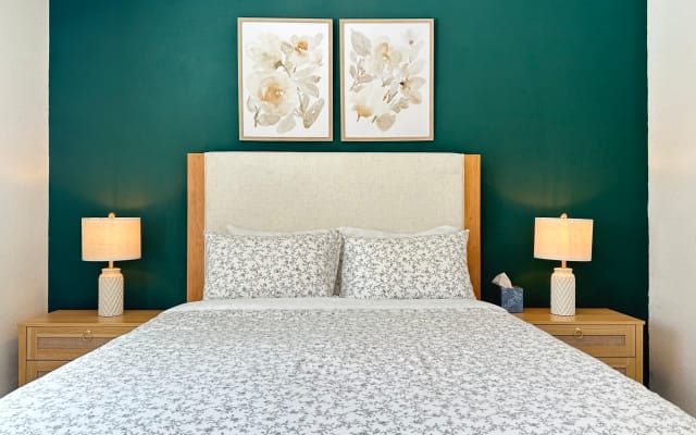 Privates Schlafzimmer und Bad - Gemütlicher Raum in toller Lage