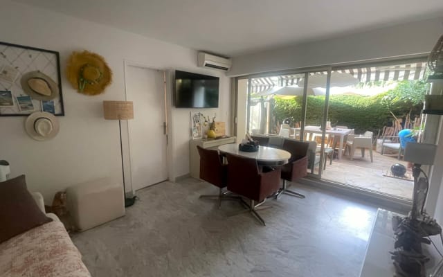 Acolhedor apartamento de 2 assoalhadas em Antibes