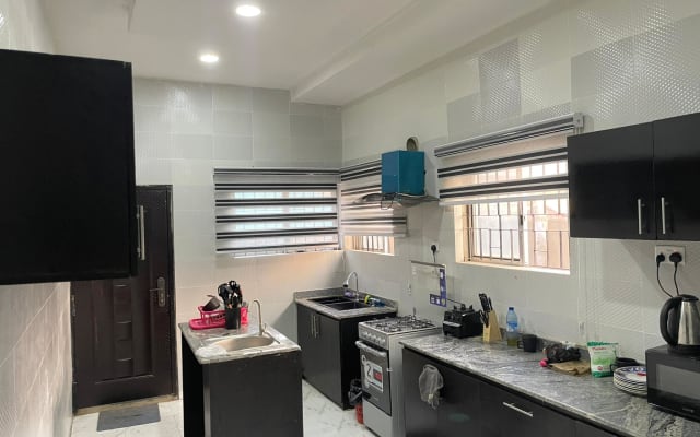 Recién renovado 2-Bed Inicio. Casi el cielo.