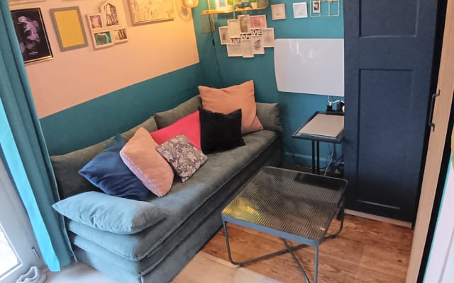 30 m2 air-conditioned F2 apartment in Kremlin-Bicêtre ********