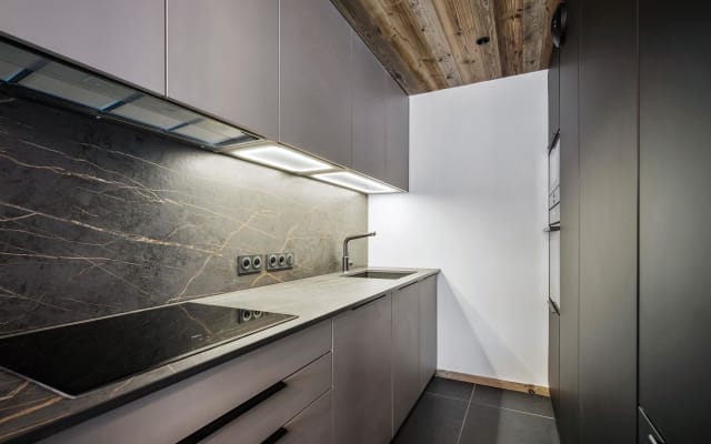 Appartement de 3 chambres à coucher à 50 m de l'ascenseur