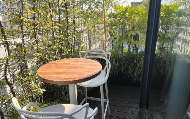 Magnifique penthouse de 3 chambres à coucher / 2 salles de bains dans le meilleur quartier de la ville - Photo 10