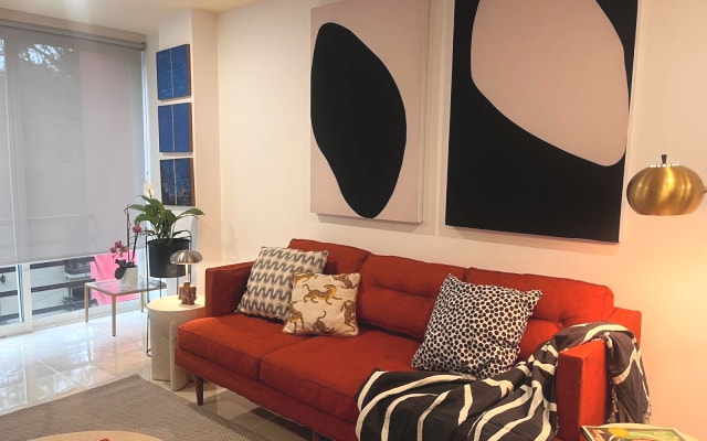 Lichtdurchflutetes Queer Home im Herzen von Condesa
