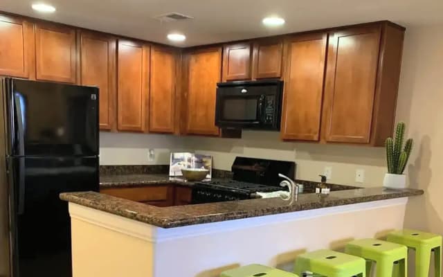 Résidence de luxe de 2 chambres à coucher / Emplacement privilégié au centre-ville Disponible dès maintenant - Photo 6