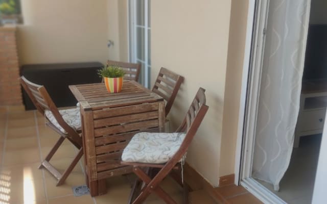 Apartment just a few steps from Santa Ana Beach.