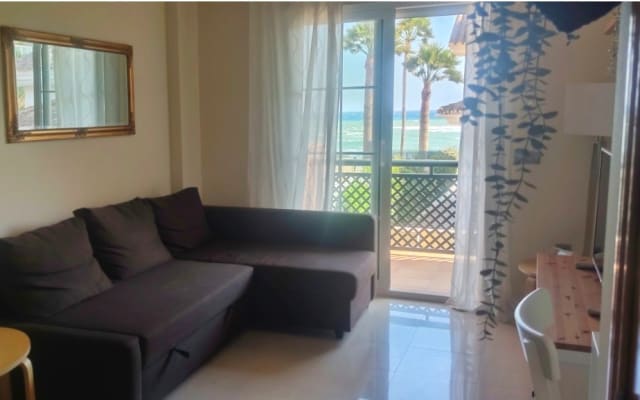 Apartment just a few steps from Santa Ana Beach.